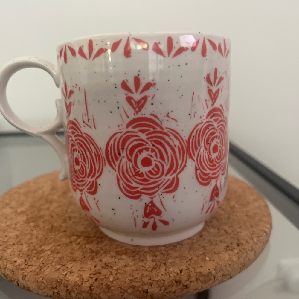 - Anthropologie Cup Of Cozy Mug Red Flowers Floral Roses Speckled Coffee C…